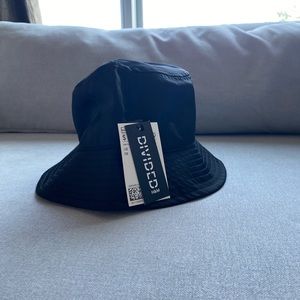 H&M Black Bucket Hat